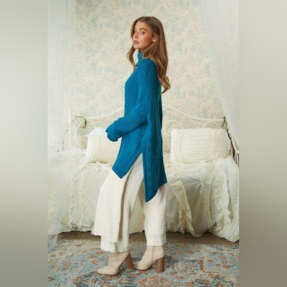 Davi & Dani Teal Cable Knit Turtleneck Sweater Tunic - Picture 2 of 2